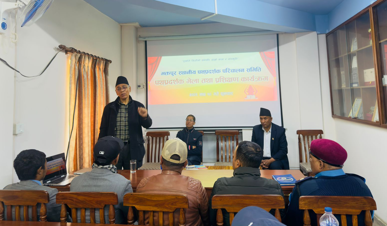 सरकारहरूले केही व्यापारीलाई पोस्दै आएका छन्
