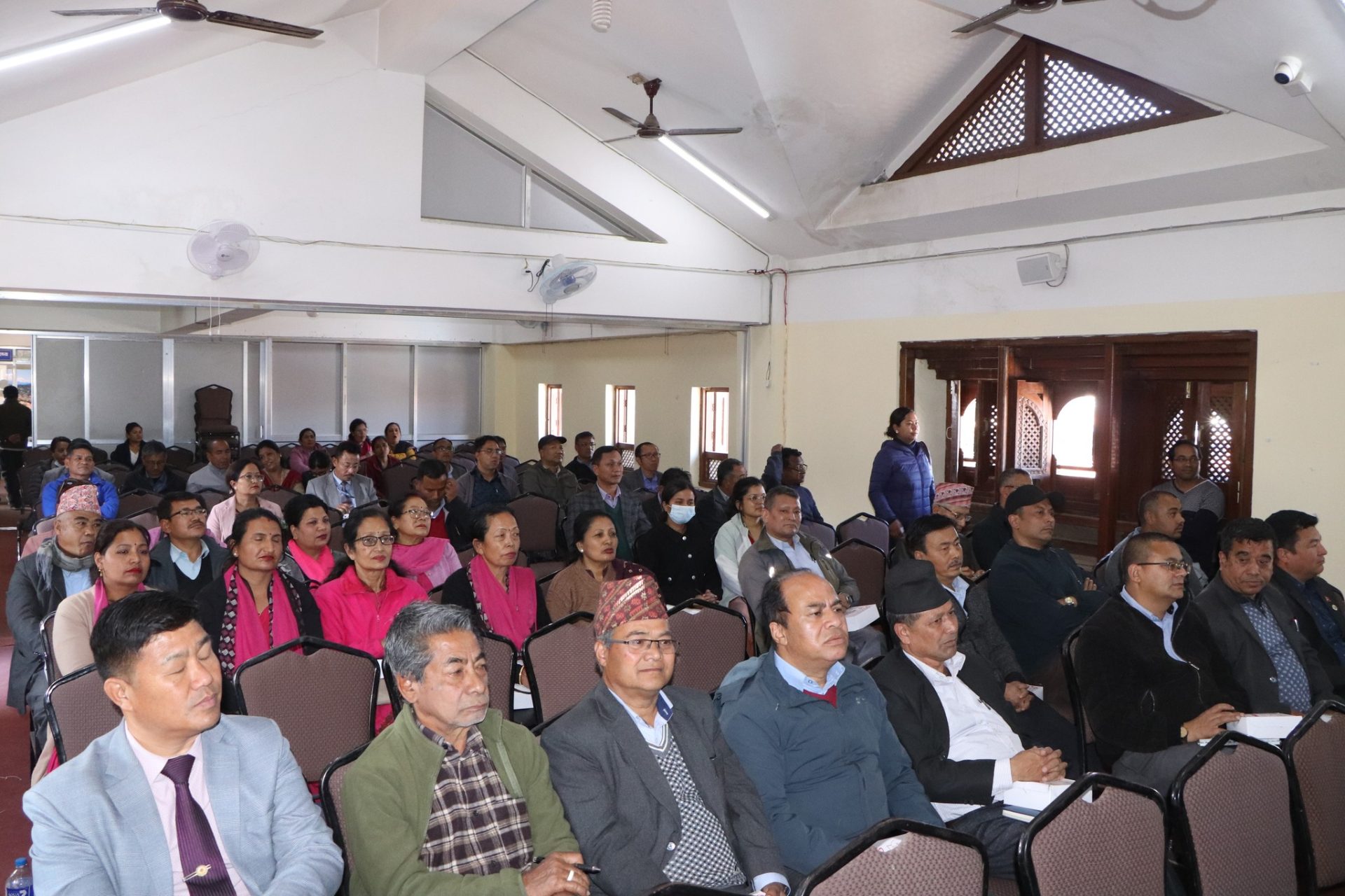 ठुलो सङ्ख्यामा नेपाली युवा विद्यार्थी बिदेसिनु चिन्ताको विषय