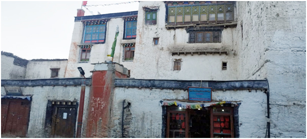 संरक्षणको प्रतीक्षामा लोमान्थाङको टास्सी ध्याफेल दरबार