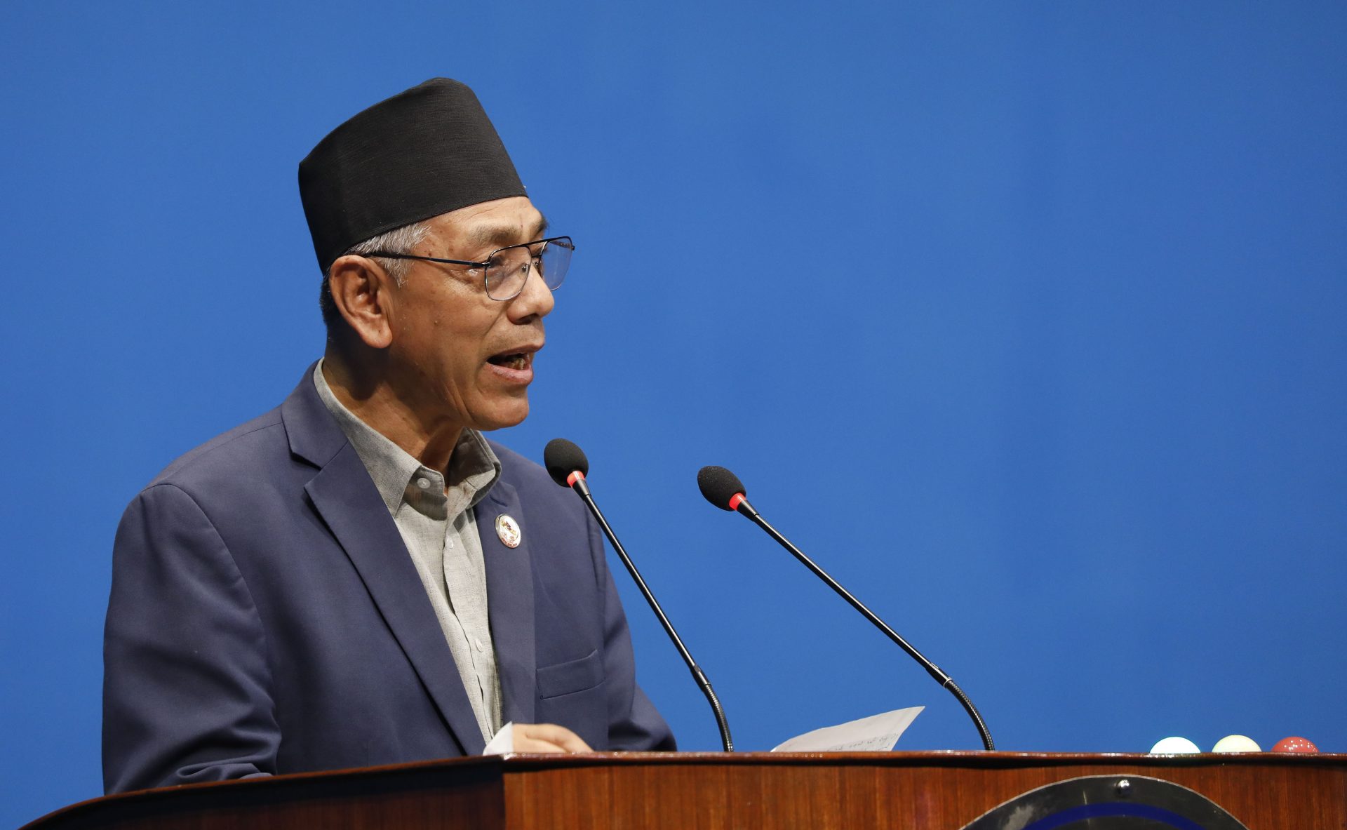 स्वास्थ्यलाई हानि पु¥याउने मदिरा र सुर्तीजन्य पदार्थ सेवन रोक्नुपर्ने