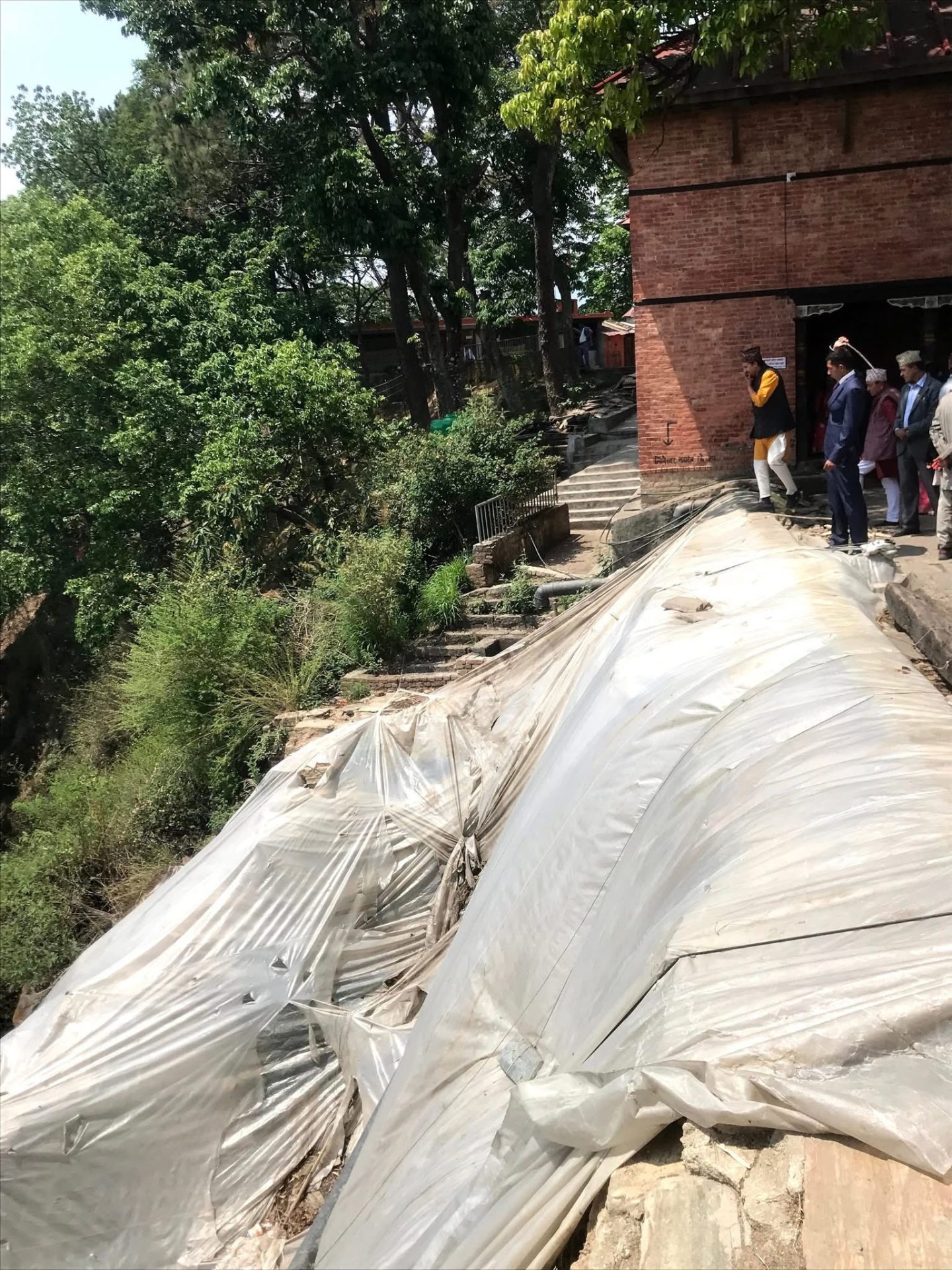 नीलबाराही मन्दिर क्षेत्रको पहिरो रोकथाम कार्य आठौँ हप्तामा