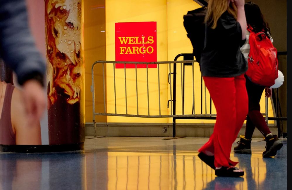 अमेरिकी बैङ्कका कर्मचारीलाई ‘आपराधिक अभियोगमा’ चीन छोड्न प्रतिबन्ध