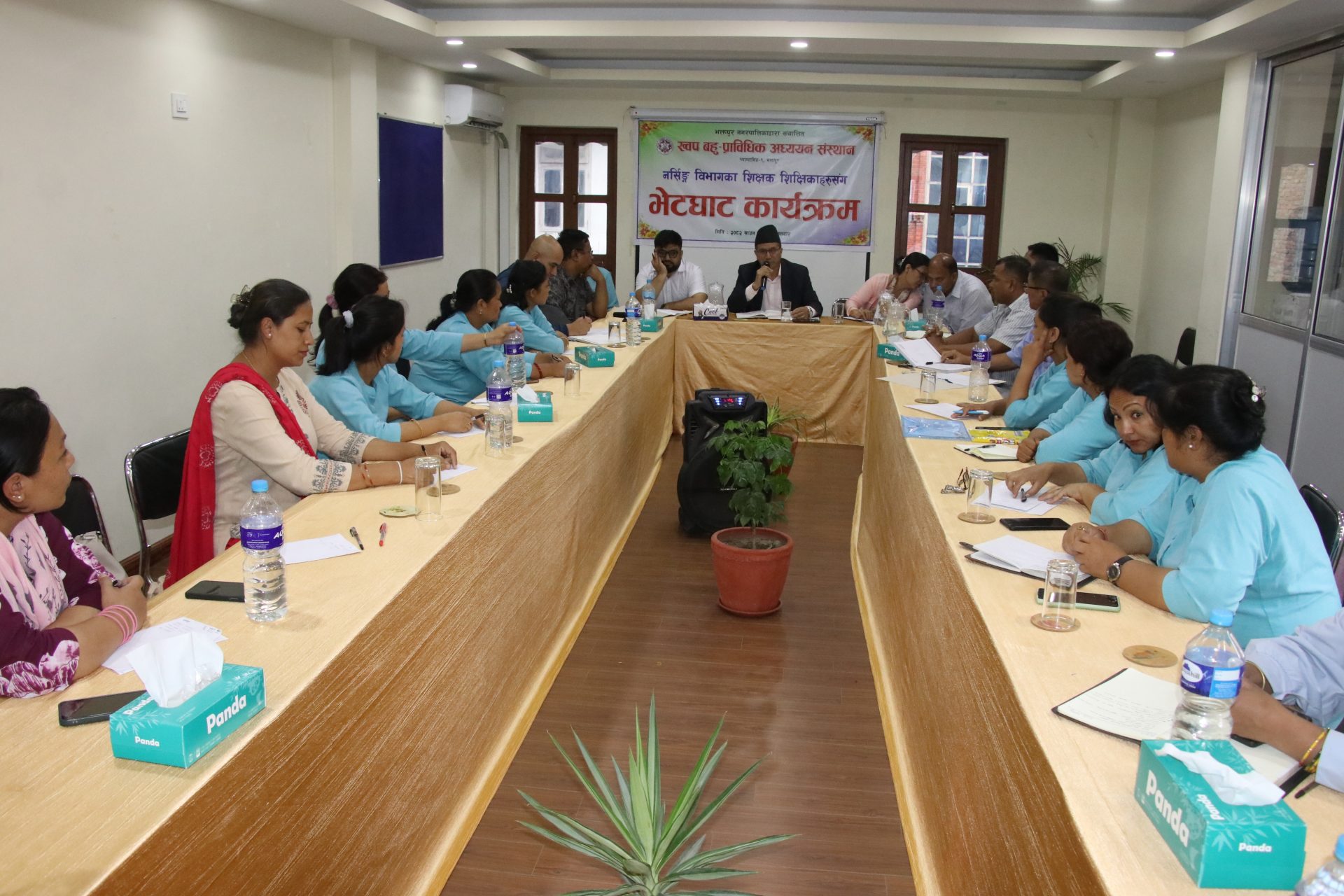 शिक्षकहरू शैक्षिक र सैद्धान्तिक रूपमा अब्बल हुनुपर्नेमा जोड
