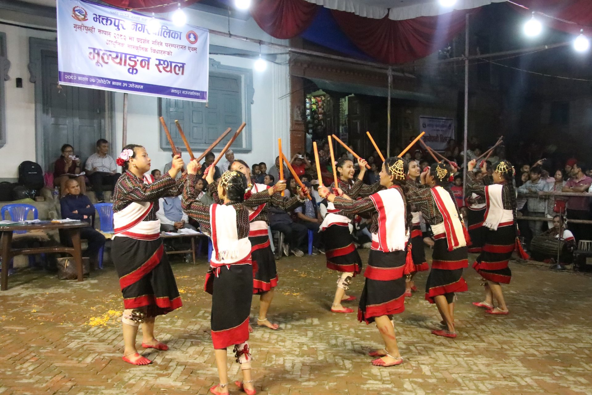 भक्तपुरमा नाचैनाच