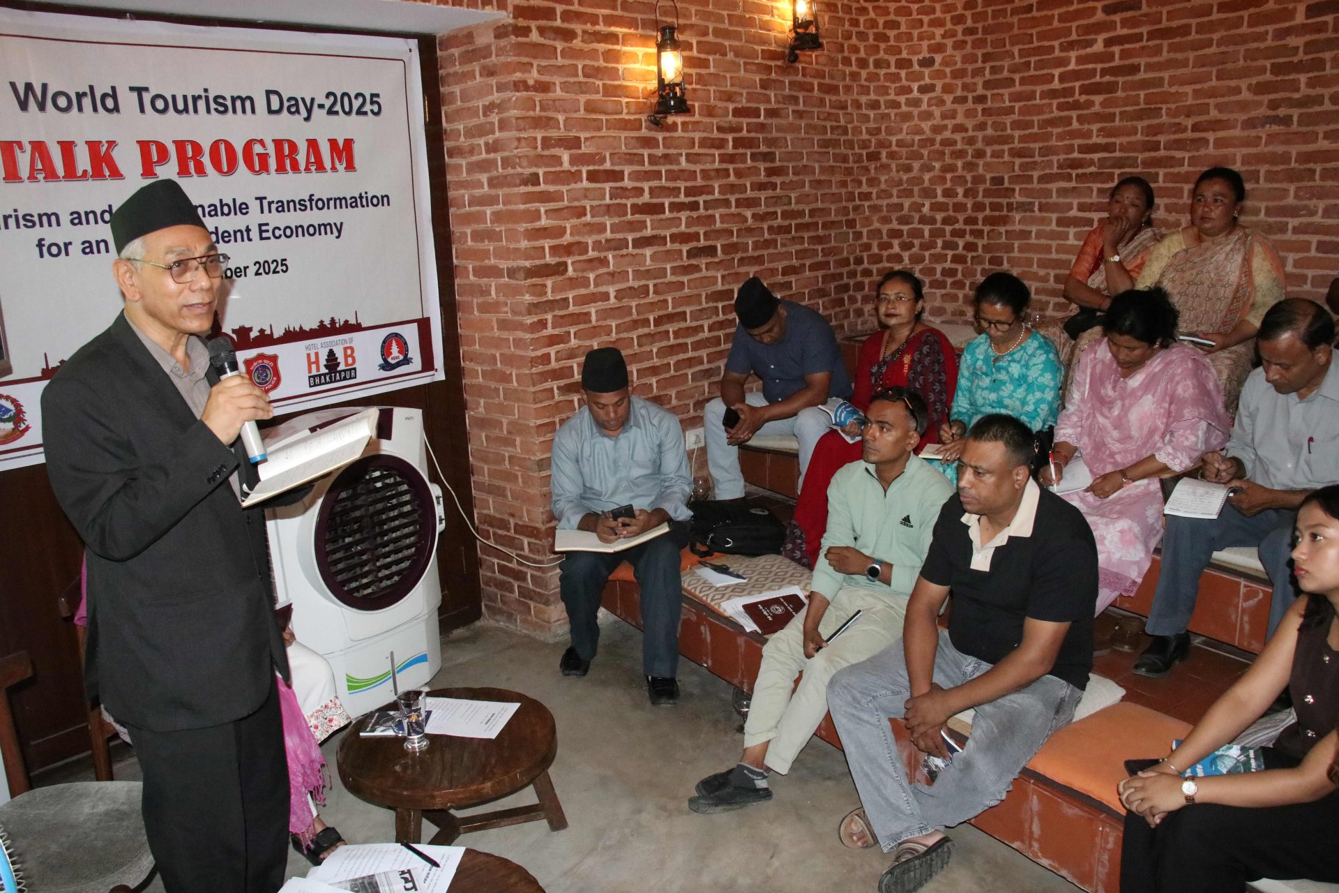 आत्मनिर्भर अर्थतन्त्रका लागि समाजवादी अर्थव्यवस्था अपरिहार्य