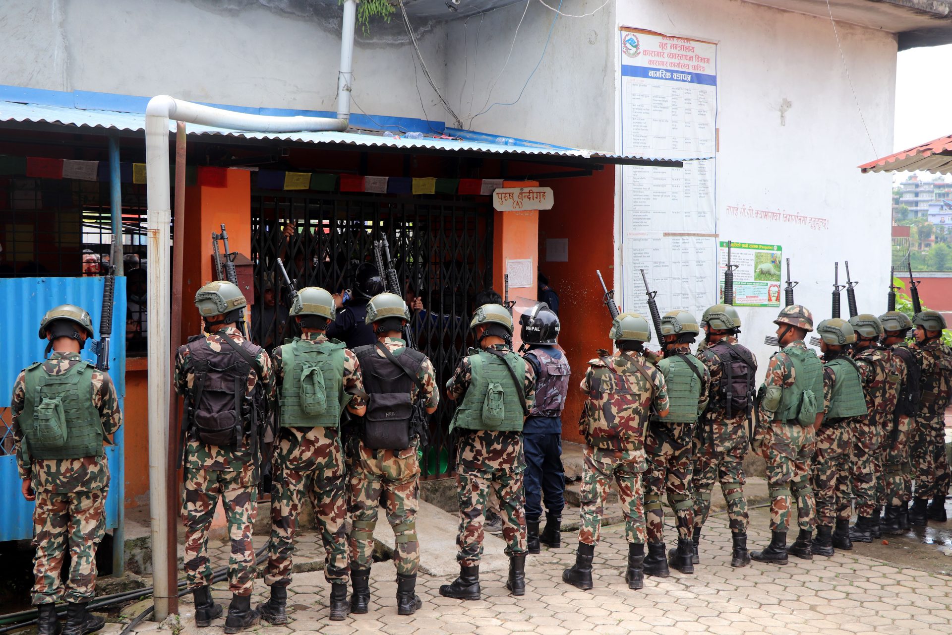 धादिङ कारागारमा गोली लागेर दुई कैदीबन्दीको मृत्यु, सातजना घाइते