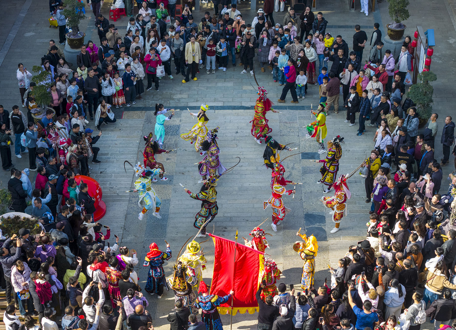 चीनको वसन्त महोत्सवमा यिङगे नृत्य