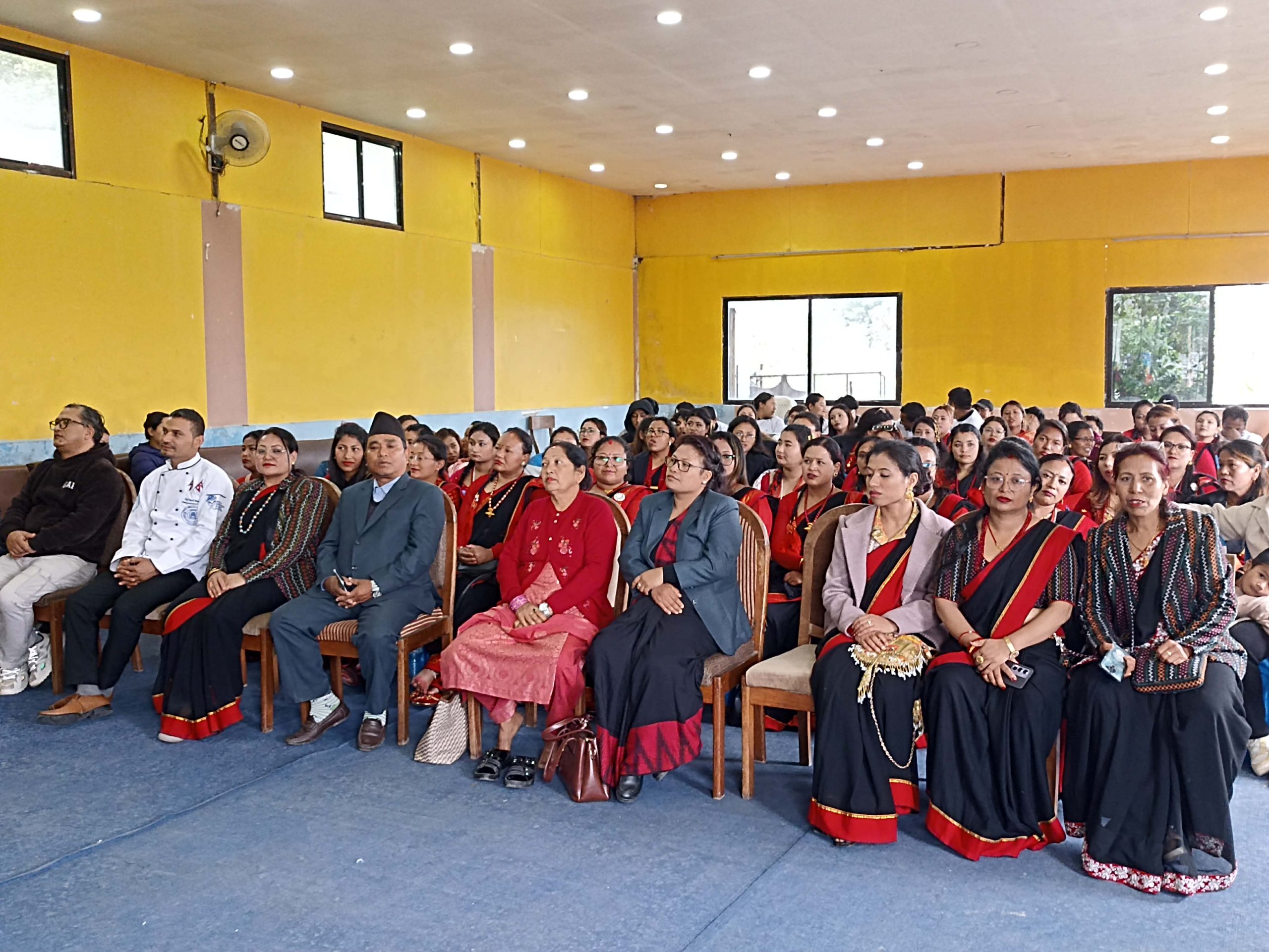 सिलाइ, हेयर कटिङ तथा पाक शिक्षा तालिमको समापन तथा प्रमाणपत्र वितरण