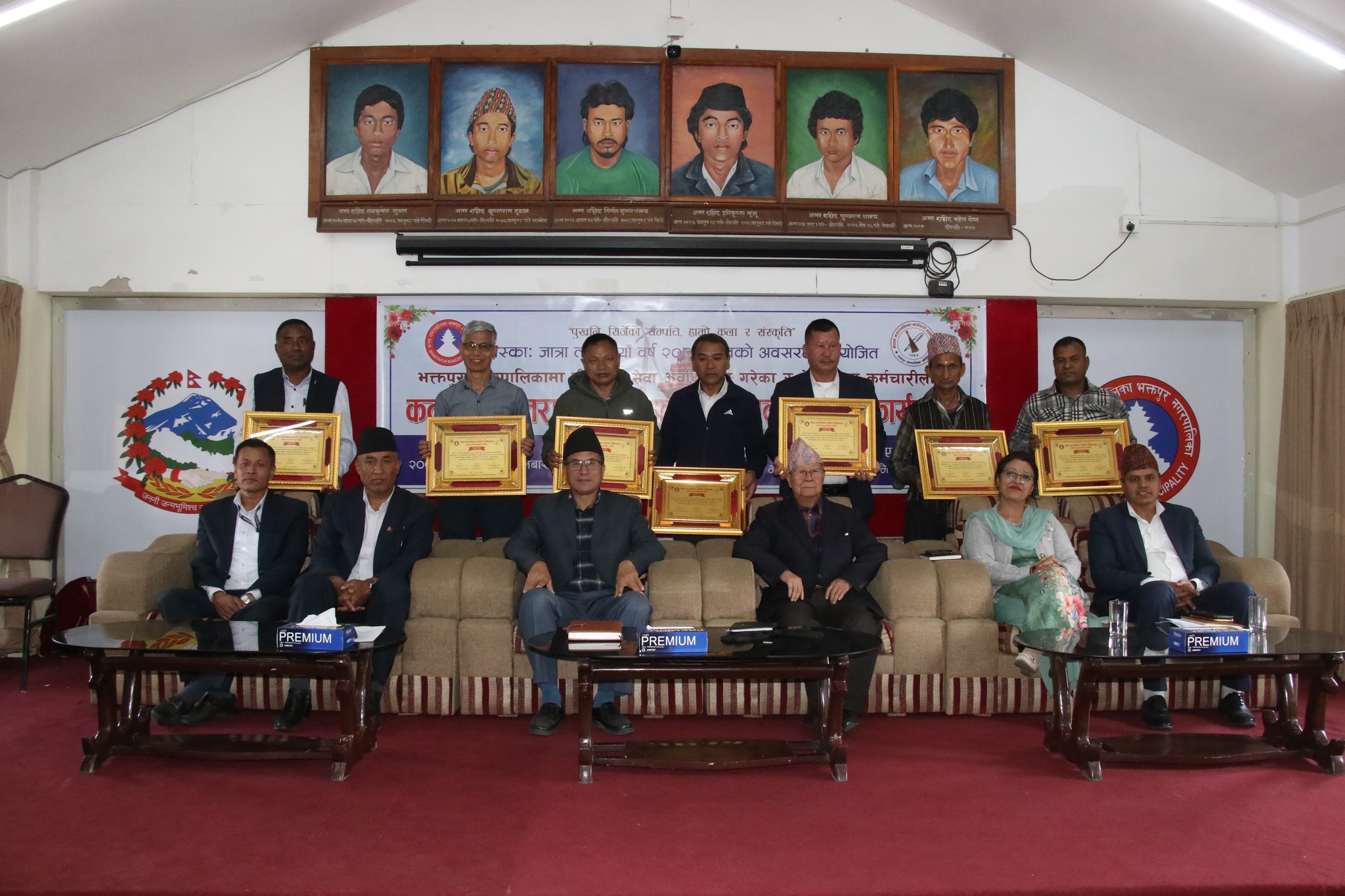 कर्मचारीहरूले नगरवासीहरूको हितमा निरन्तर काम गर्नुपर्ने