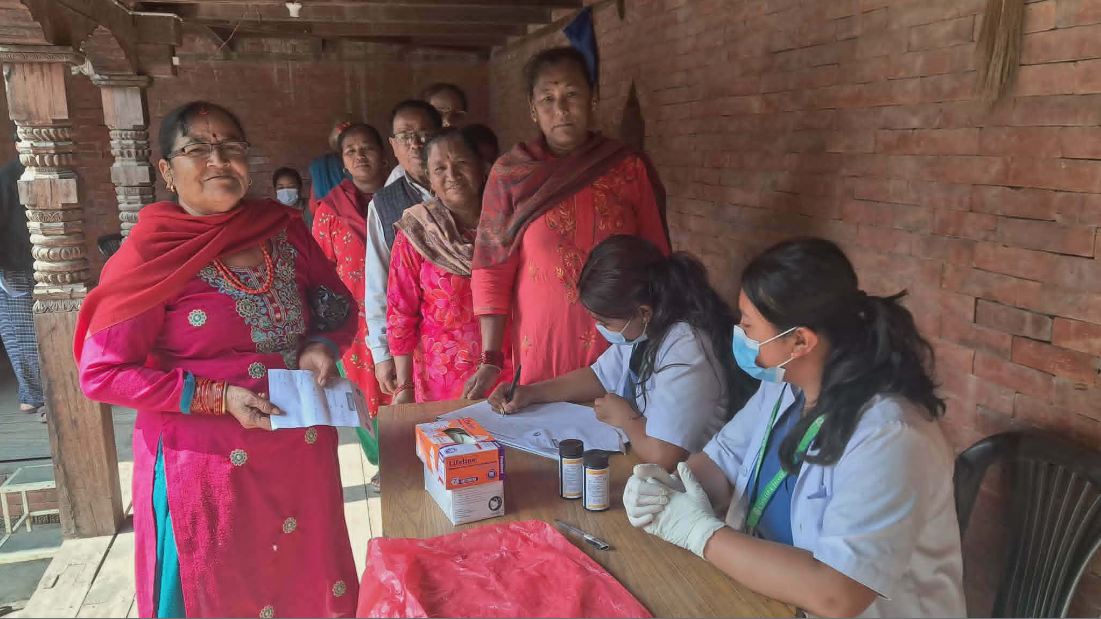भक्तपुर नगरपालिका वडा नं. २ मा स्वास्थ्य शिविर
