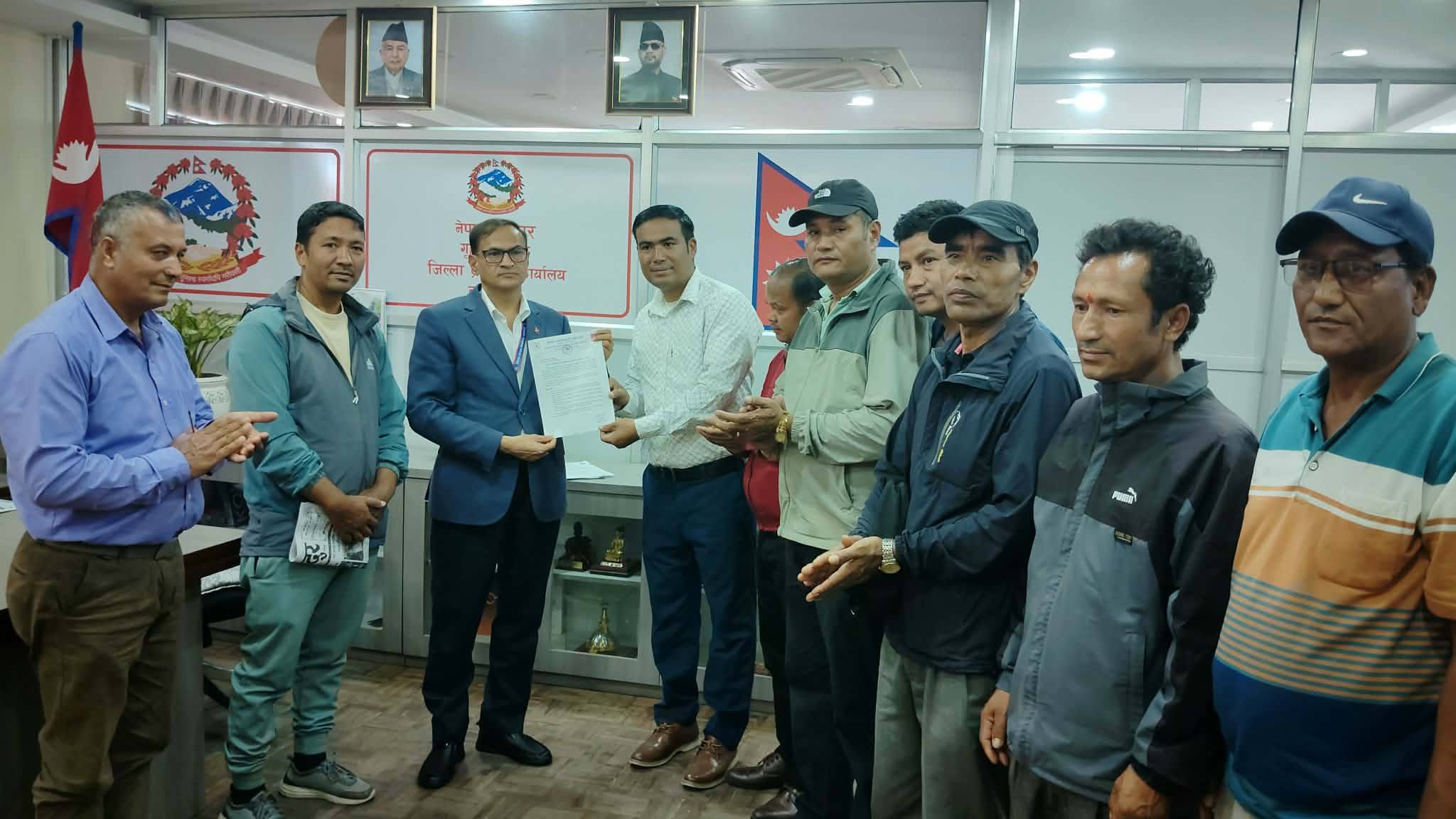 एलपी ग्यास अभाव र महँगीविरुद्ध नेक्रायुसङ्घद्वारा सरकारलाई ज्ञापन