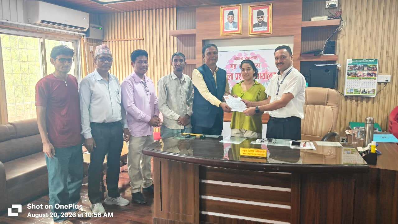 ग्यासको सहज आपूर्ति, कालाबजारी तथा महँगी नियन्त्रण गर्न युवाहरूले बुझाए कैलालीमा ज्ञापनपत्र