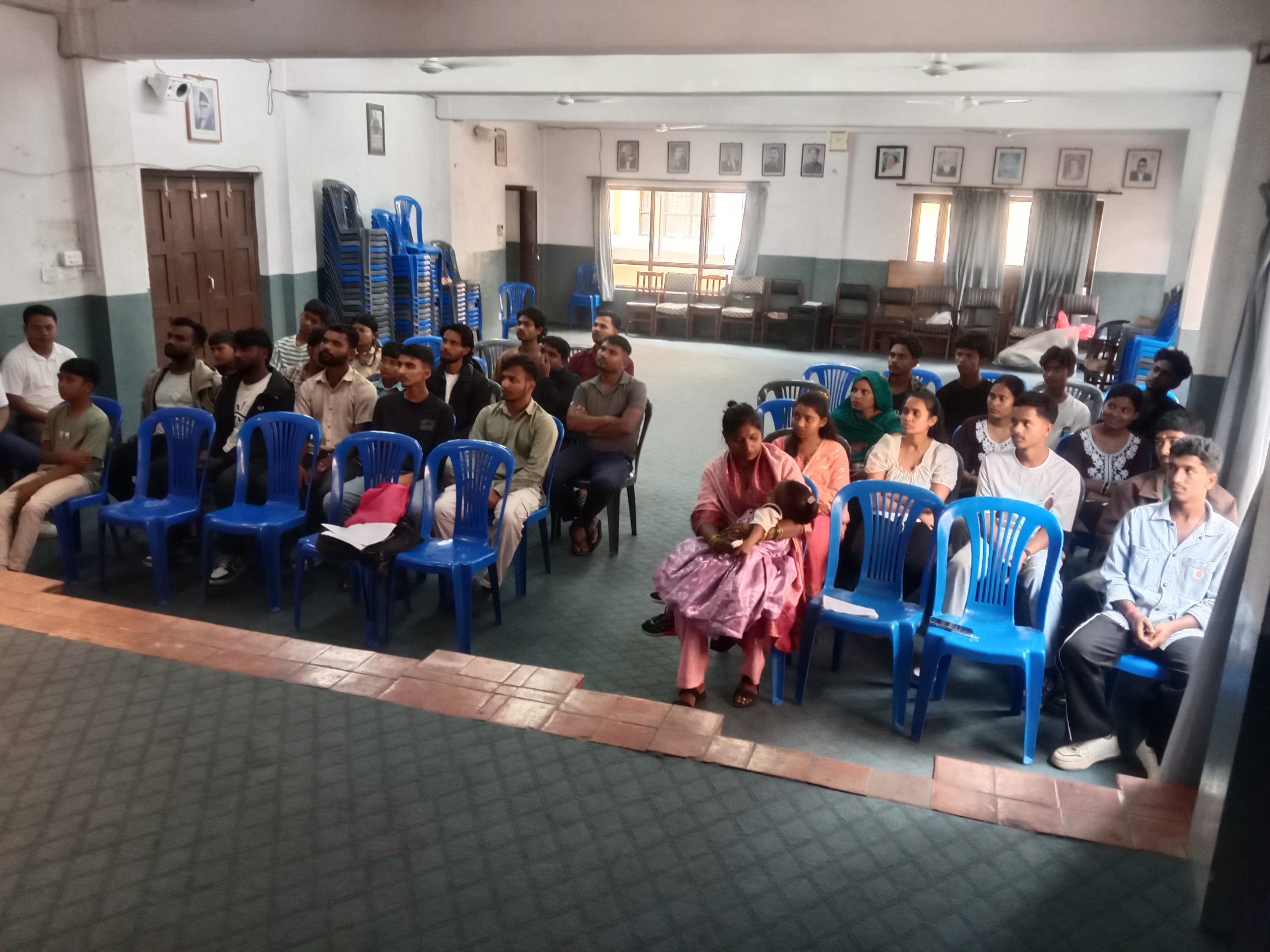युवा–विद्यार्थीहरूमा आफ्नो गाउँ नगर आफैले बनाउछौँ भन्ने भावना हुनुपर्ने