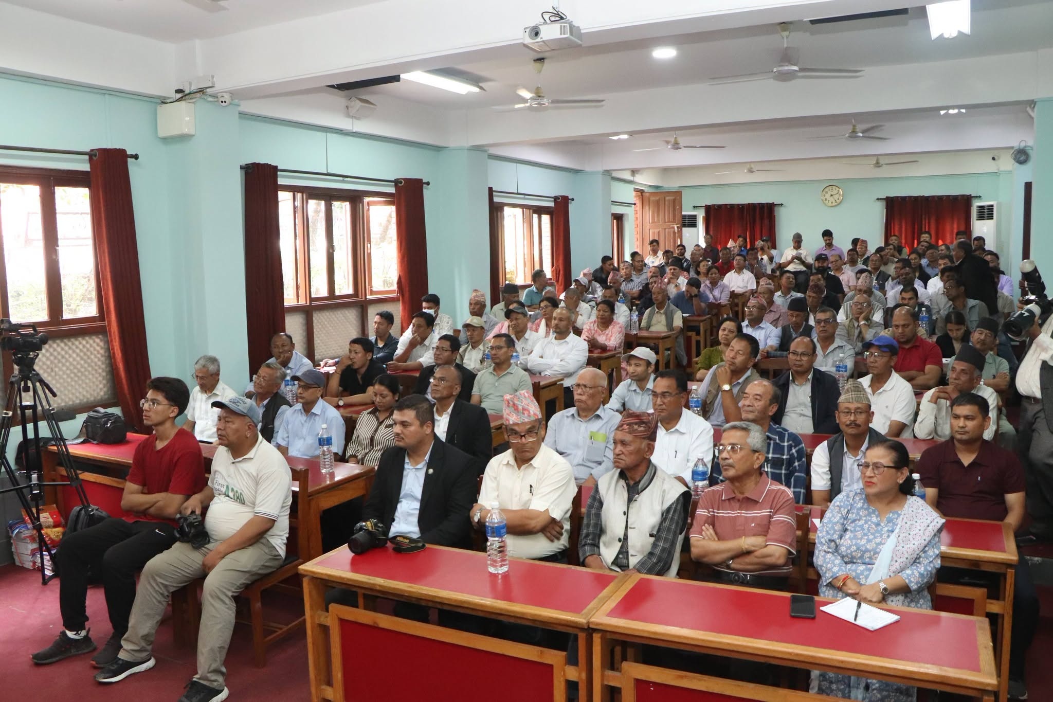 “कानुन व्यवसायीहरू न्याय र जनअधिकार सुरक्षाका लागि कानुनी लडाइँ लड्ने बौद्धिक सिपाहीँ हुनुपर्छ”